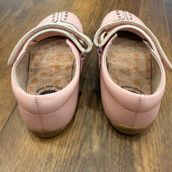 Livie & Luca Girl's Sage Hook and Loop Mary Jane Shoe Light Pink size 11 - Picture 4 of 6